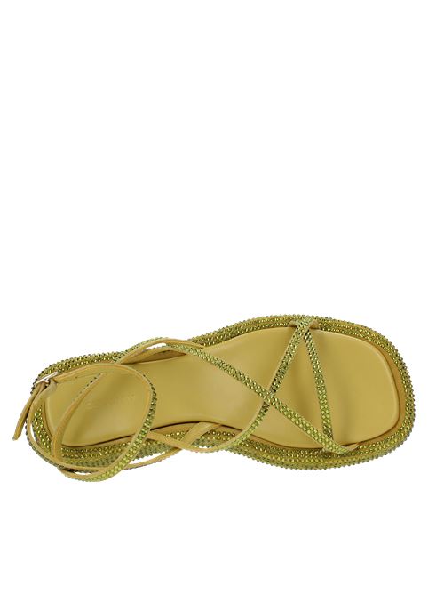 Sandali flat modello ROSIE 16 in camoscio e strass GIA/RHW | ROSIE 16 STRASSOLIVE